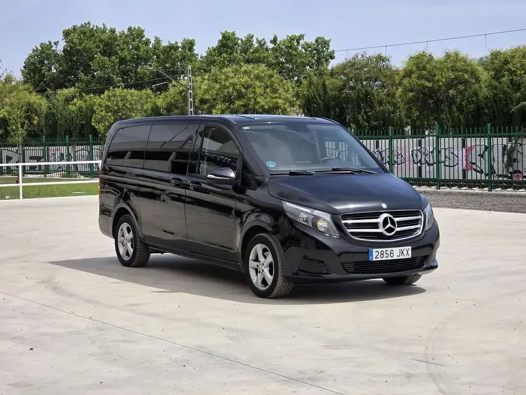 Usado Mercedes V220 Avantgarde 163 CV (119 kW) 2015 Negro Monovolumen