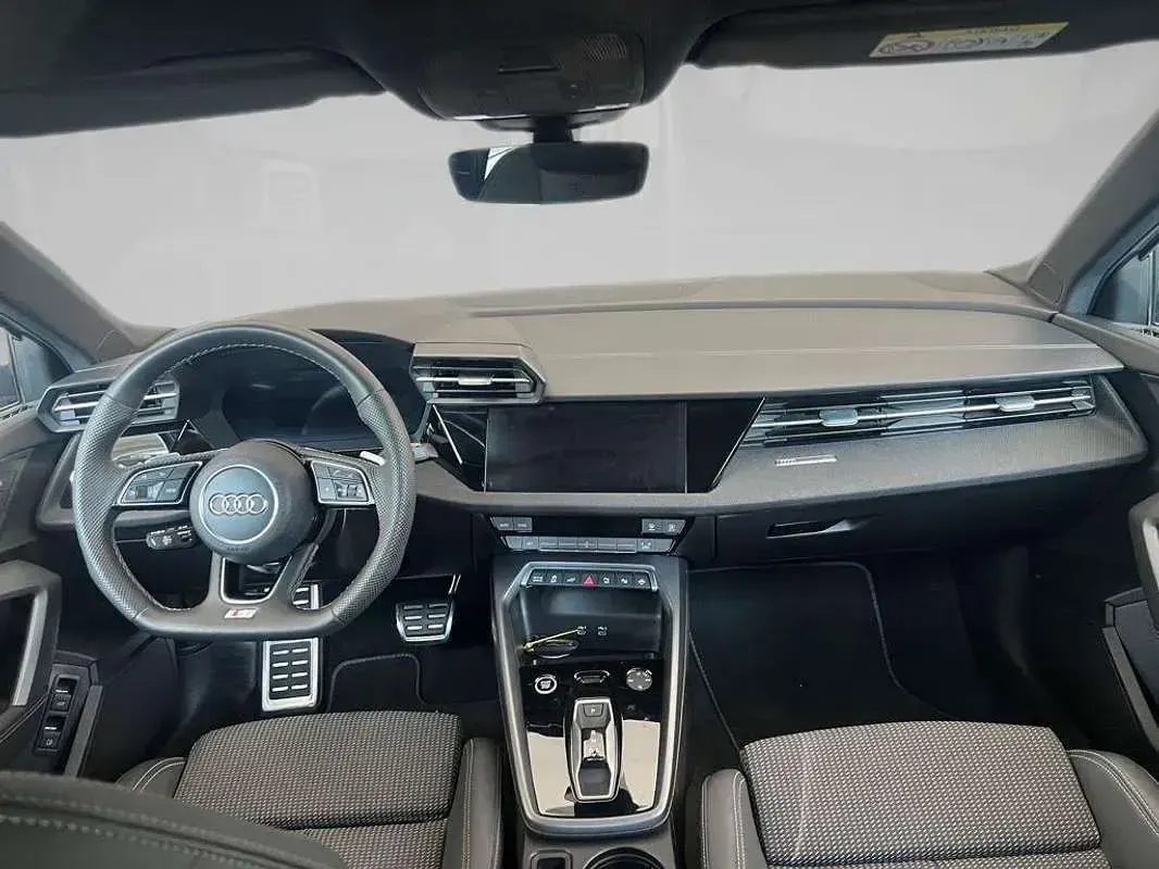 Usado Audi A3 Sportback e-tron S-Line 204 CV (150 kW) 2025 Blanco Utilitario