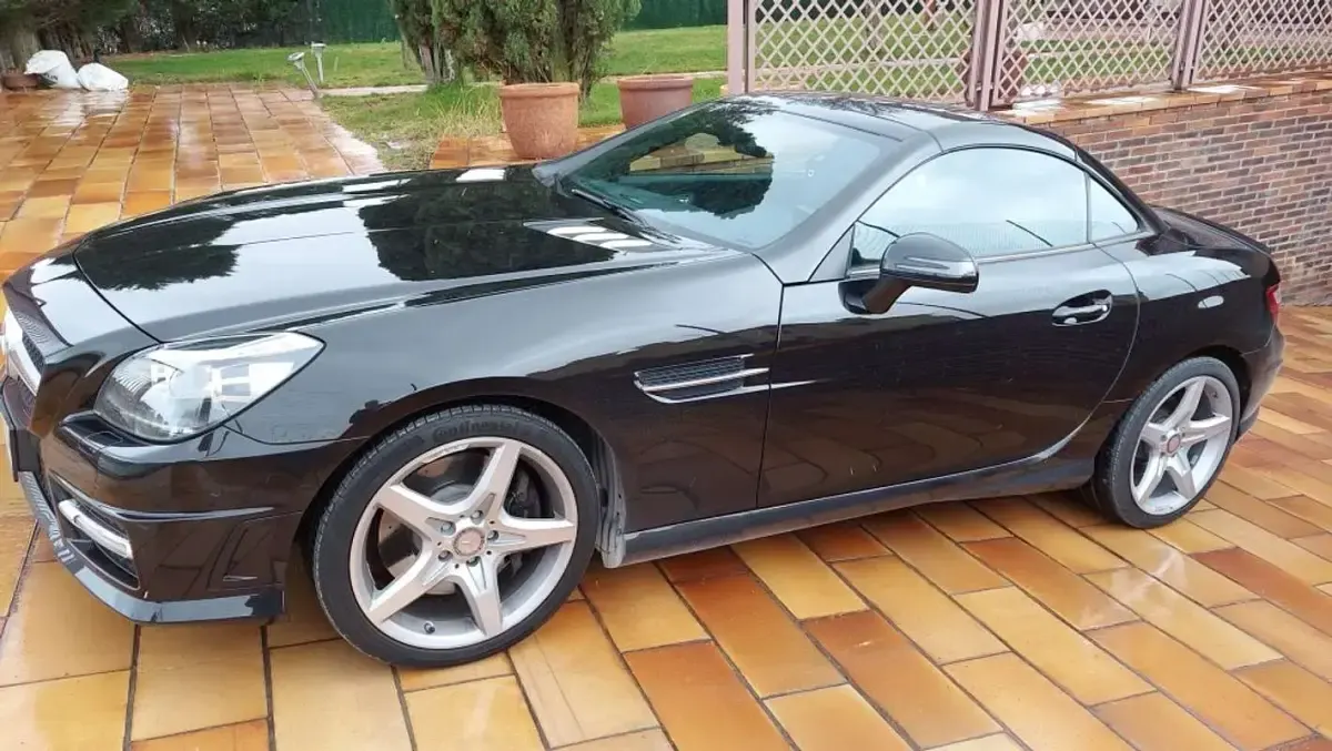 Usado Mercedes SLK200 184 CV (135 kW) 2016 Negro Descapotable