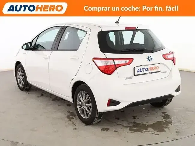 Occasion Toyota Yaris Hybrid Active 101 PK (74 kW) 2019 Wit Hatchback