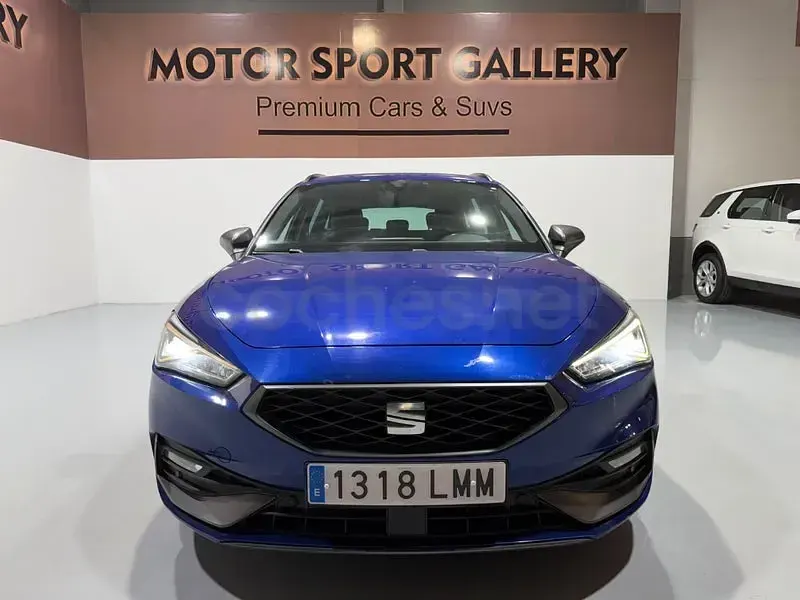 Usado Seat Leon FR 150 CV (110 kW) 2021 Azul Familiar