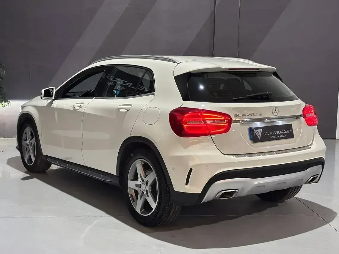 Usado Mercedes GLA220 AMG 177 CV (130 kW) 2017 Blanco SUV