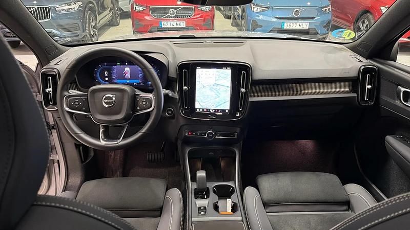 Usado Volvo XC40 Core 197 CV (144 kW) 2024 SUV