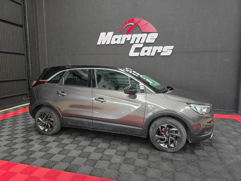 Usado Opel Crossland X Design Edition 102 CV (75 kW) 2019 Gris SUV