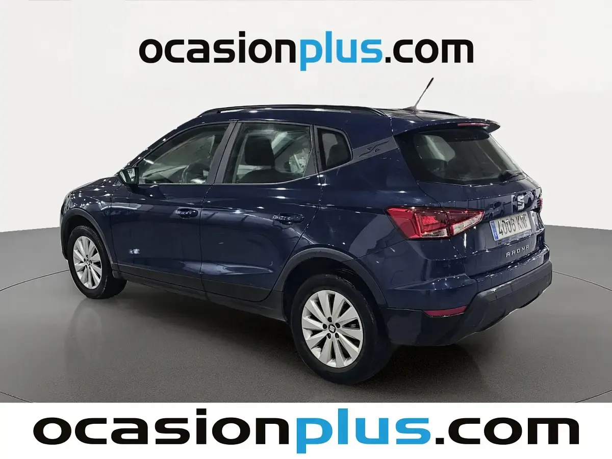Usado Seat Arona Style 115 CV (84 kW) 2018 Azul SUV