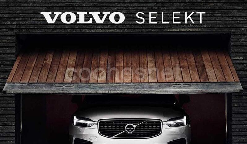 Plateado Usado 2024 Volvo XC60 Plus SUV | 49.990 € (Caro) - Imagen 1/3