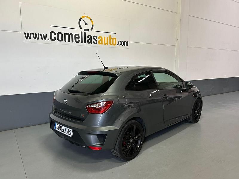 Usado Seat Ibiza SC CUPRA 192 CV (141 kW) 2016 Gris Utilitario