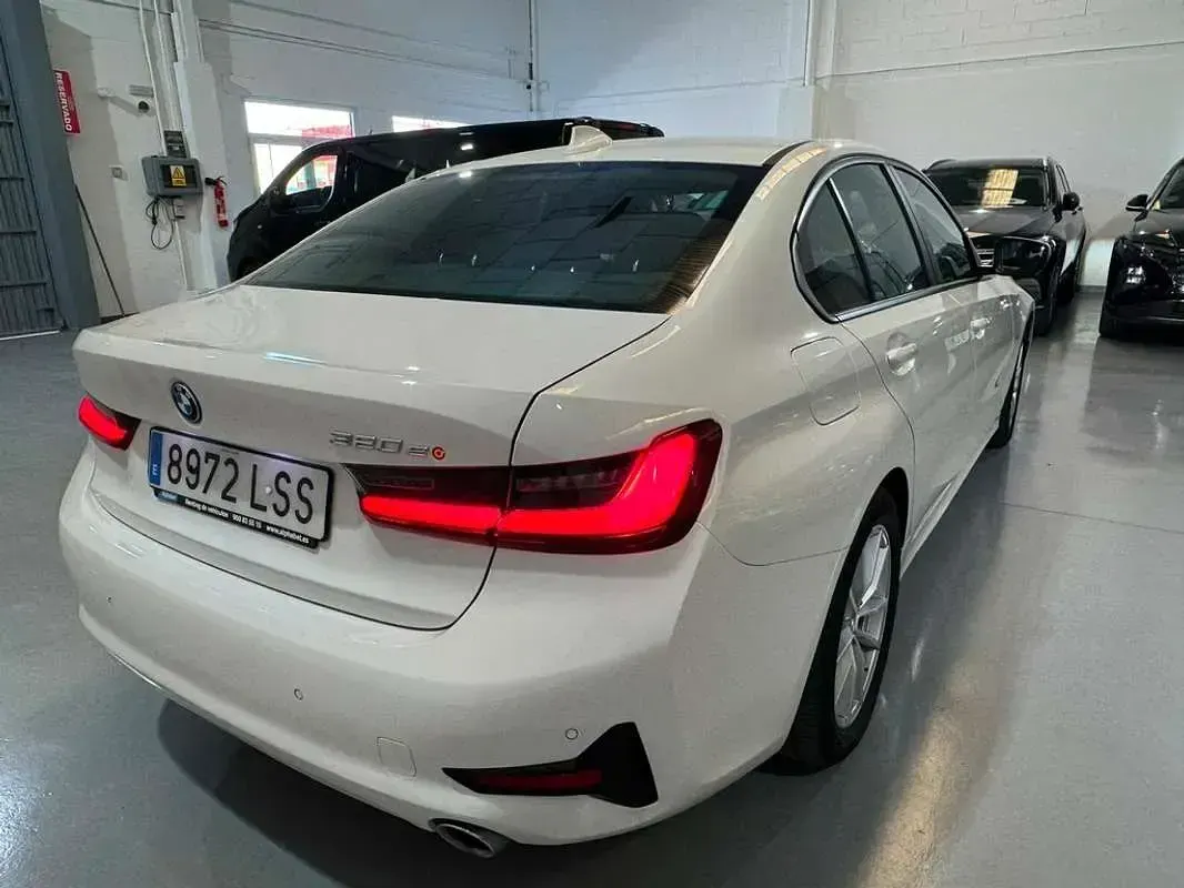 Usado BMW 320e 204 CV (150 kW) 2021 Blanco Berlina