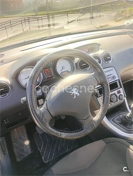 Usado Peugeot 308 Premium 136 CV (100 kW) 2009 Gris / plata Berlina