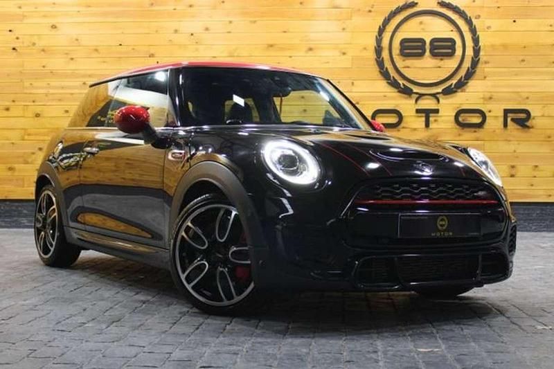 Usado Mini John Cooper Works 231 CV (169 kW) 2020 Negro Utilitario