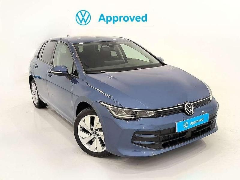 Azul Nuevo 2025 VW Golf VIII Match Berlina | 38.150 € - Imagen 1/4