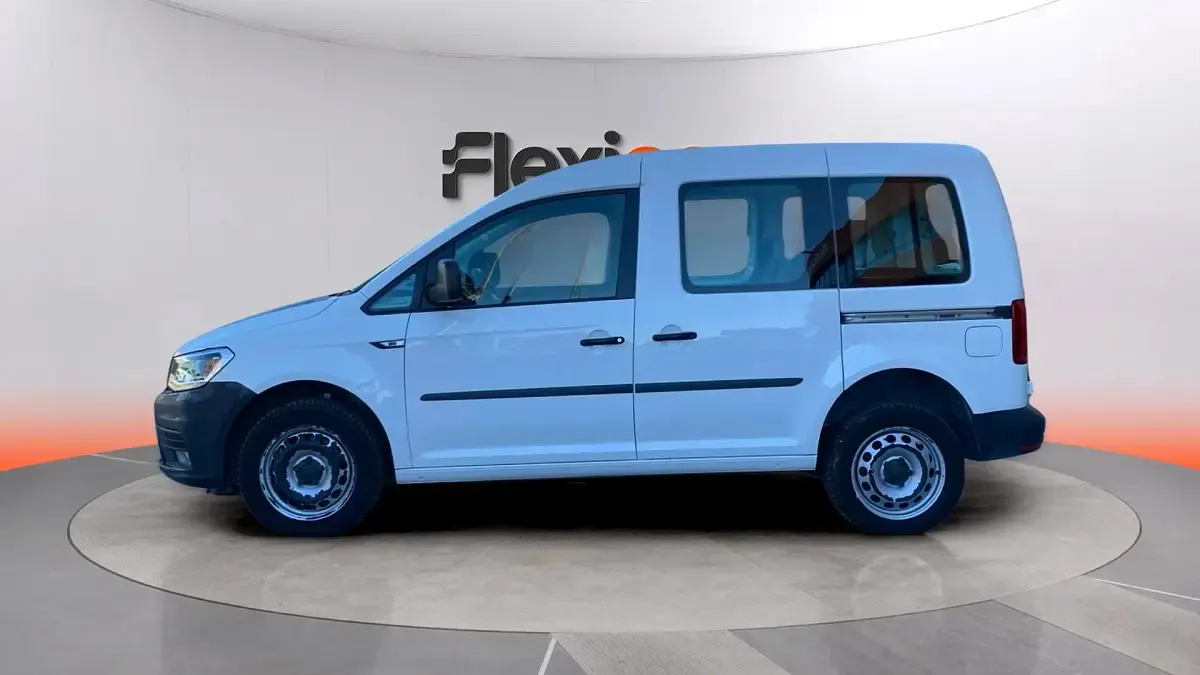 Usado VW Caddy Trendline 122 CV (89 kW) 2020 Blanco Monovolumen