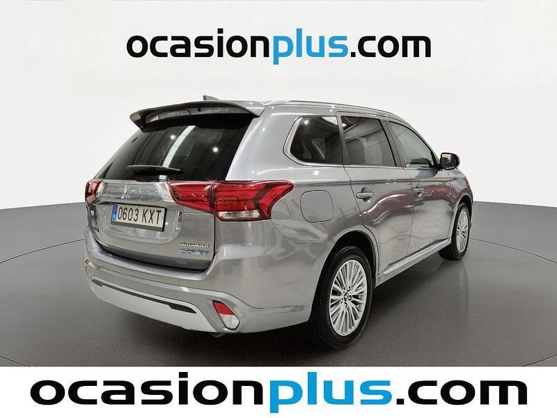 Usado Mitsubishi Outlander P-HEV Motion 224 CV (164 kW) 2019 Gris SUV