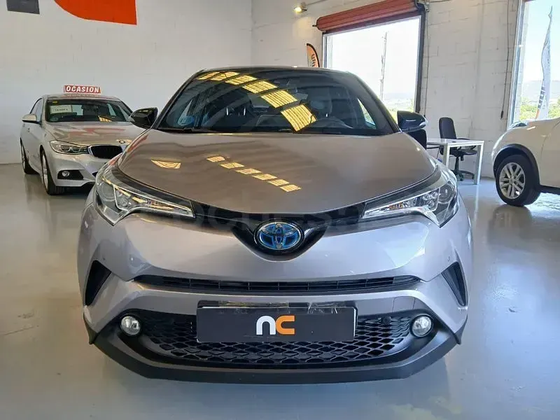 Usado Toyota C-HR Plus 122 CV (89 kW) 2019 Gris / plata SUV