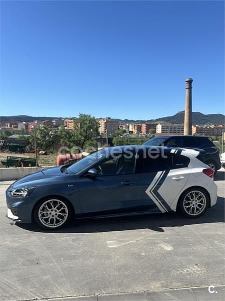 Usado Ford Focus ST-Line 125 CV (91 kW) 2019 Azul Berlina