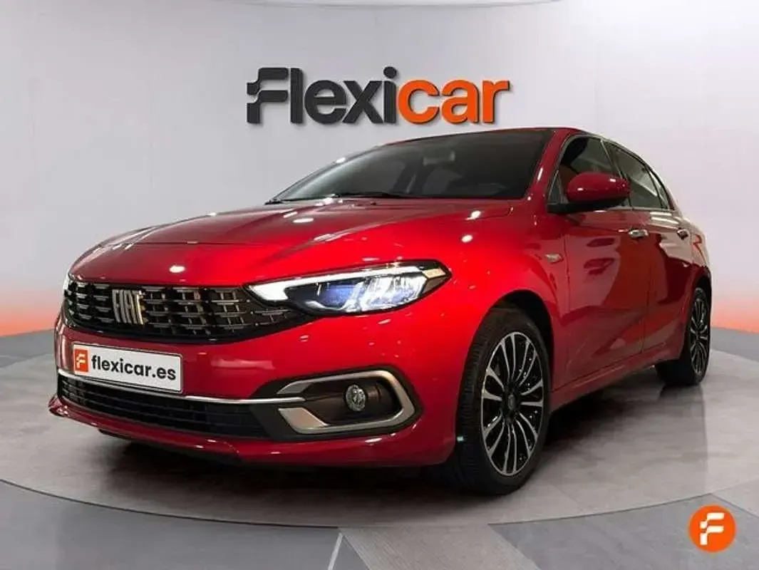 Usado Fiat Tipo Cross 101 CV (74 kW) 2021 Rojo Utilitario