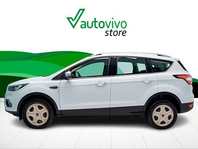 Usado Ford Kuga Trend 150 CV (110 kW) 2019 Blanco SUV