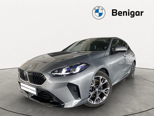 Usado BMW 120 Comfort Edition 190 CV (139 kW) 2025 Gris Utilitario