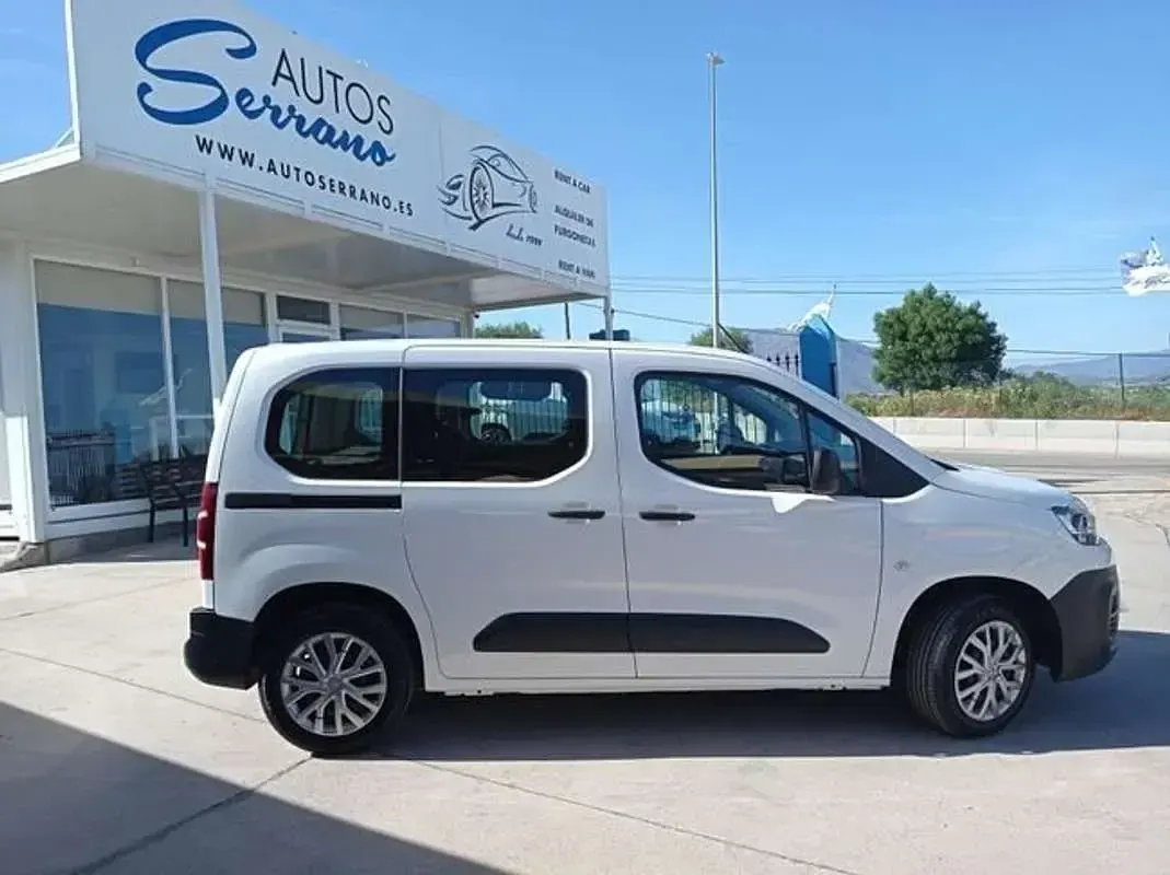 Usado Citroën e-Berlingo Feel 102 CV (75 kW) 2021 Blanco Monovolumen