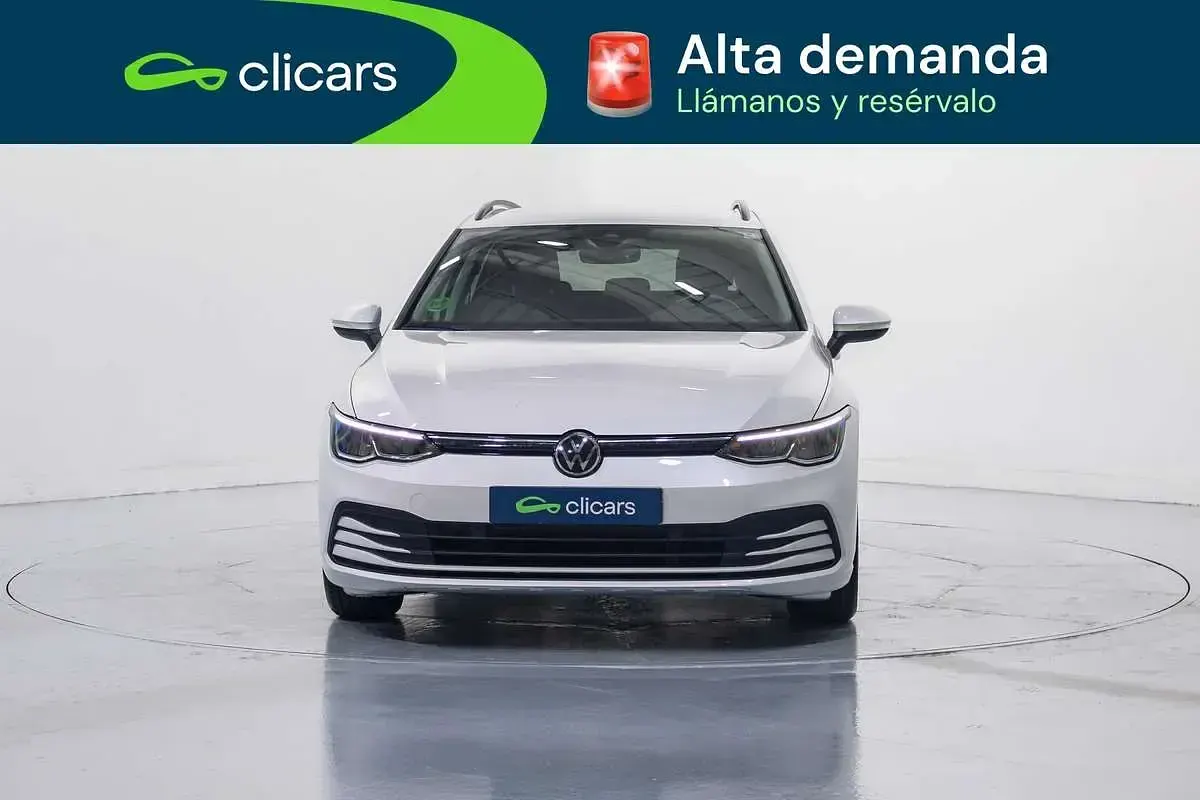 Usado VW Golf VIII Life 116 CV (85 kW) 2021 Blanco Familiar