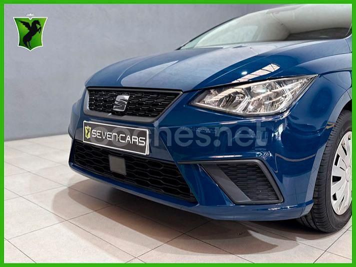 Usado Seat Ibiza Reference 80 CV (58 kW) 2019 Azul Berlina