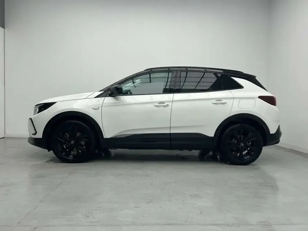 Usado Opel Grandland X GS Line 226 CV (166 kW) 2022 Blanco SUV