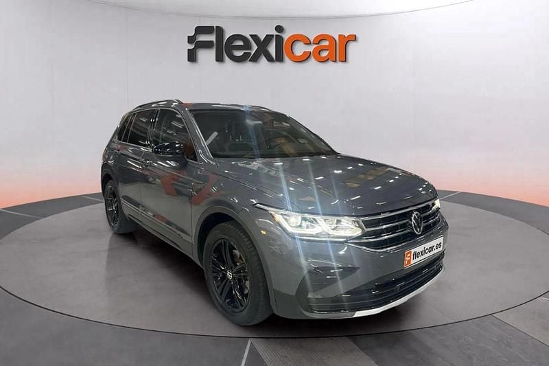 Gris Usado 2022 VW Tiguan Sport SUV | 24.490 € (Super precio) - Imagen 1/4