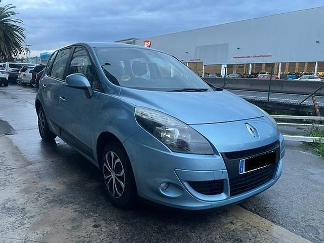 Usado Renault Scénic III Dynamique 106 CV (77 kW) 2009 Azul Monovolumen