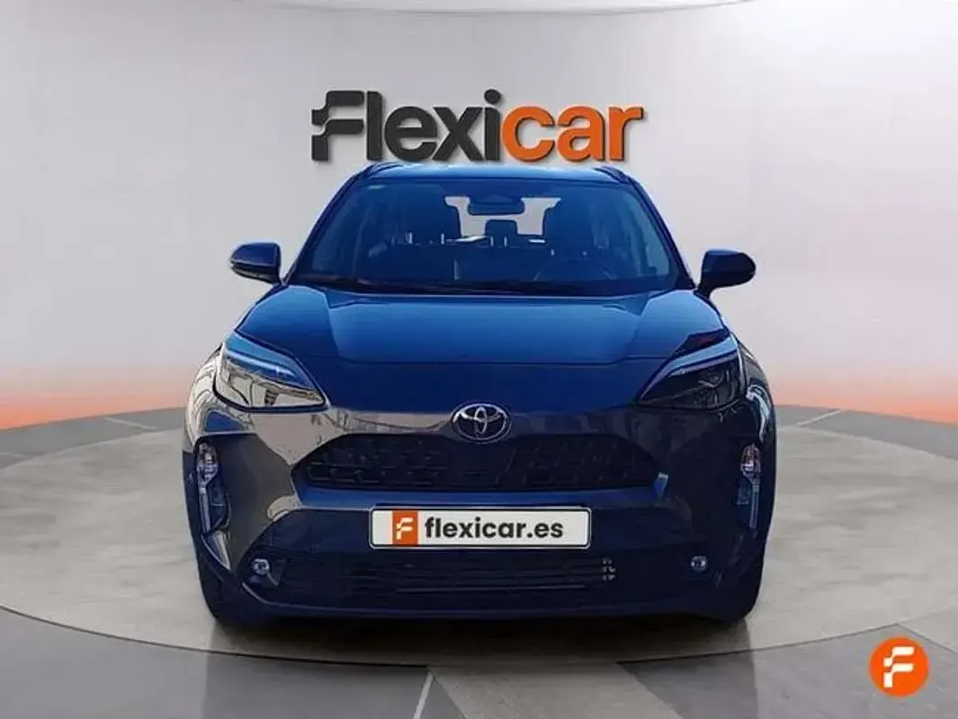 Usado Toyota Yaris Cross Active 116 CV (85 kW) 2025 Gris SUV