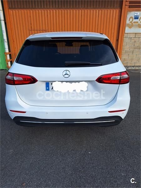 Usado Mercedes B200 150 CV (110 kW) 2021 Blanco Monovolumen