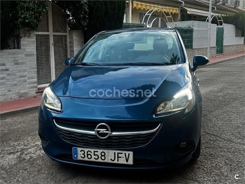 Usado Opel Corsa Selective 90 CV (66 kW) 2015 Azul Utilitario