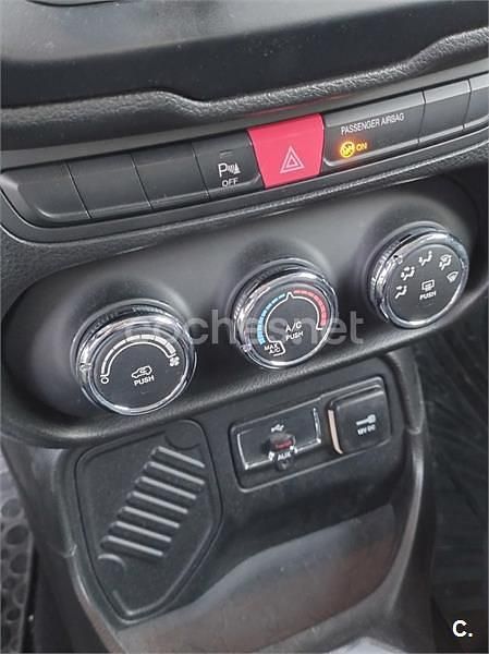 Usado Jeep Renegade Longitude 120 CV (88 kW) 2017 Verde SUV