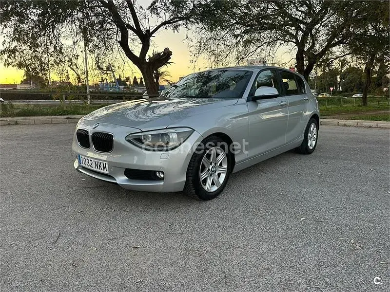 Usado BMW 116 Sport Line 136 CV (100 kW) 2012 Gris / plata Utilitario
