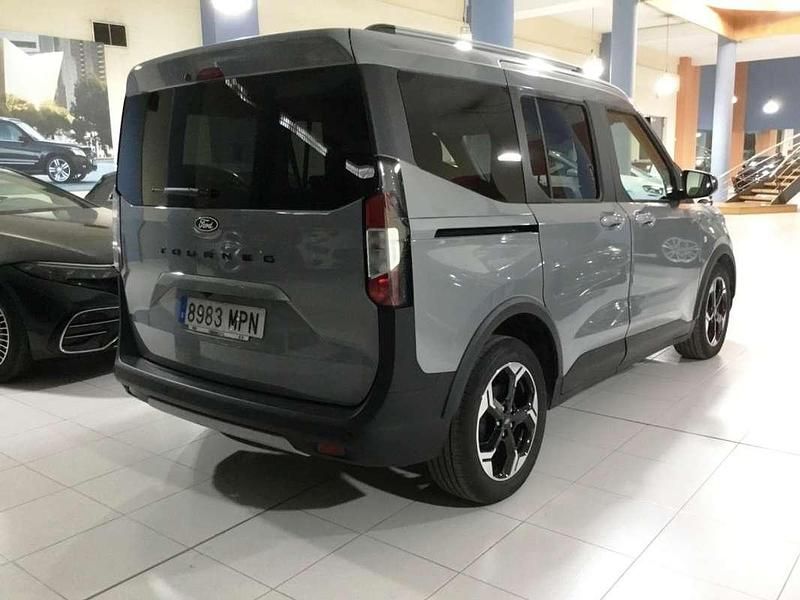 Usado Ford Tourneo Active 125 CV (91 kW) 2024 Plateado Van
