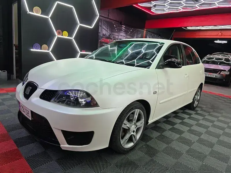 Usado Seat Ibiza FR 130 CV (95 kW) 2006 Blanco Utilitario