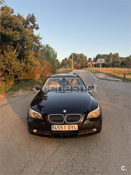 Negro Usado 2006 BMW 523 Familiar | 6500 € - Imagen 1/4