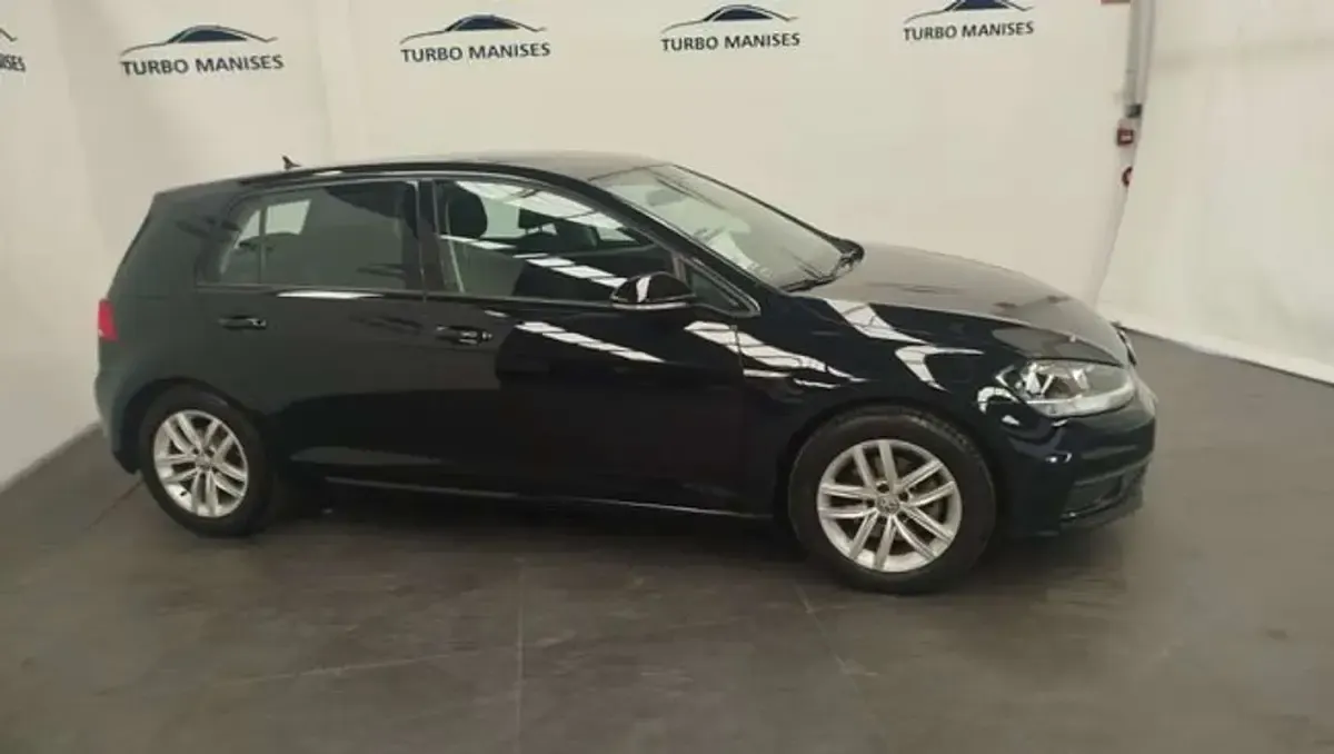 Usado VW Golf VII Advance 131 CV (96 kW) 2019 Negro Utilitario