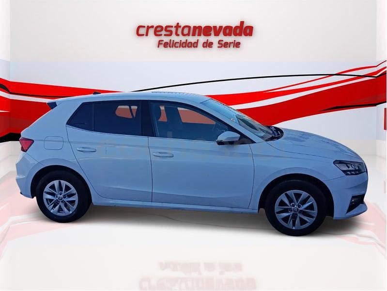 Usado Skoda Fabia Selection 80 CV (58 kW) 2024 Blanco Utilitario