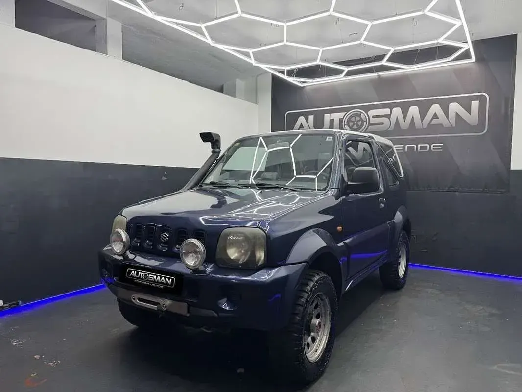 Usado Suzuki Jimny 79 CV (58 kW) 2005 Azul SUV