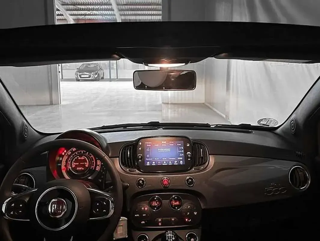 Usado Fiat 500 Dolcevita 71 CV (52 kW) 2023 Gris Utilitario