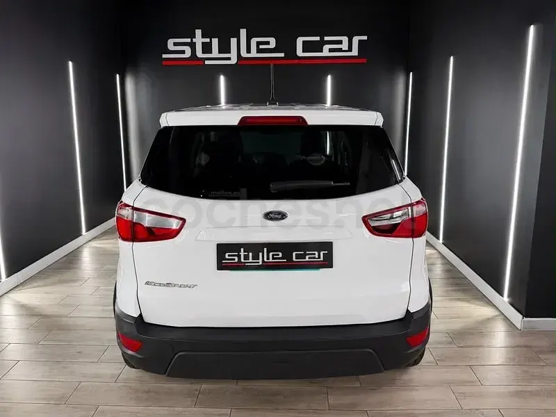 Usado Ford Ecosport Trend 125 CV (91 kW) 2019 Blanco SUV