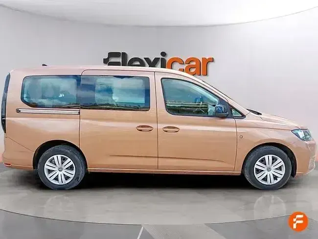 Usado VW Caddy Maxi California 122 CV (89 kW) 2024 Beige Monovolumen