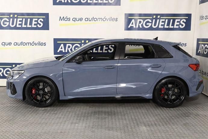 Usado Audi RS3 Sportback 400 CV (294 kW) 2022 Gris Utilitario
