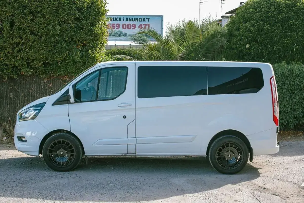 Usado Ford Transit Custom Limited 131 CV (96 kW) 2019 Blanco Van