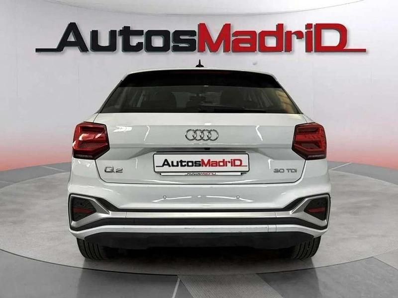 Usado Audi Q2 S-Line 117 CV (86 kW) 2021 Blanco SUV