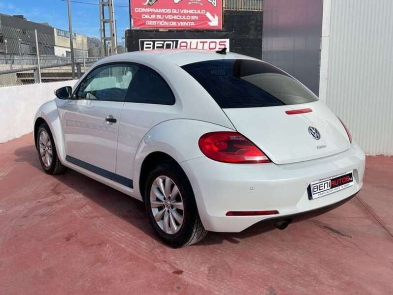 Usado VW Beetle 105 CV (77 kW) 2014 Blanco Utilitario