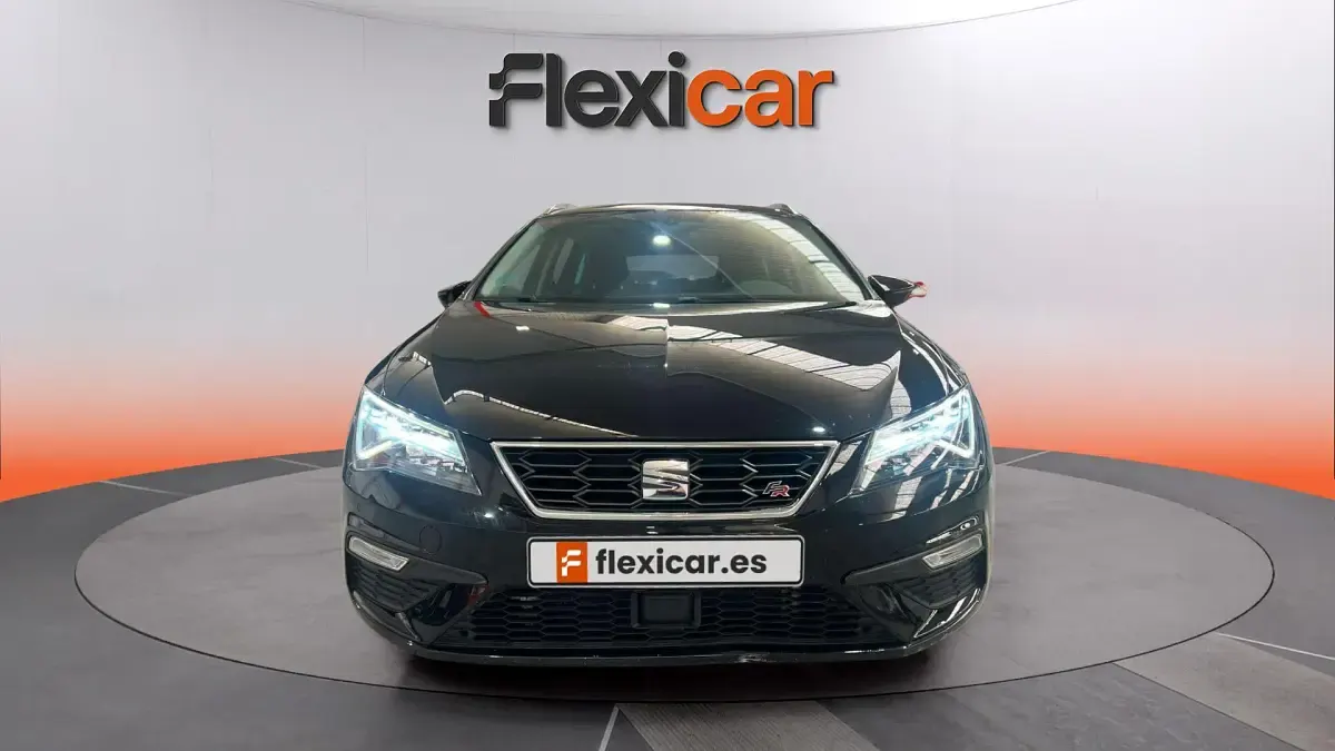Usado Seat Leon ST FR 150 CV (110 kW) 2019 Negro Familiar