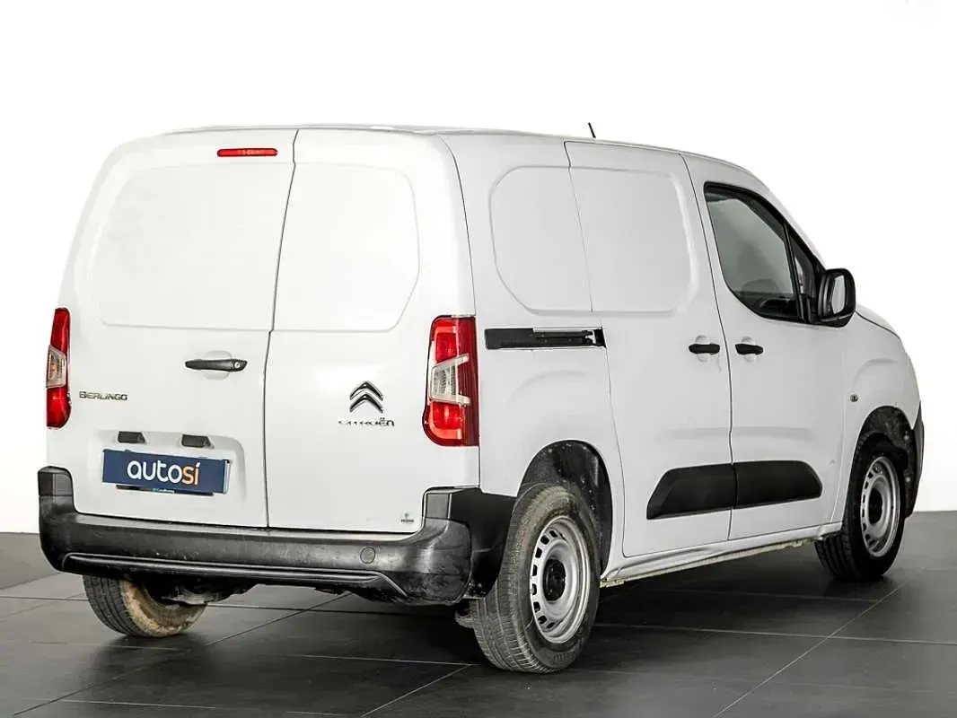 Usado Citroën Berlingo 102 CV (75 kW) 2020 Blanco Monovolumen