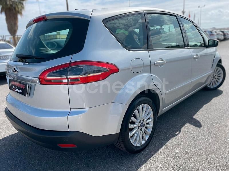 Usado Ford S-MAX Titanium S 163 CV (119 kW) 2014 Gris / plata Monovolumen