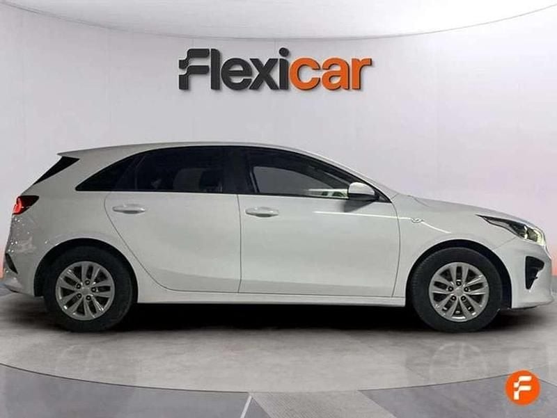 Usado Kia Ceed 120 CV (88 kW) 2020 Blanco Utilitario